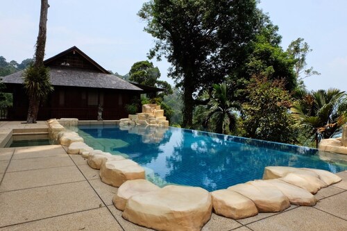 Private tropical retreat,surrounded by nature and designed for peaceful island
