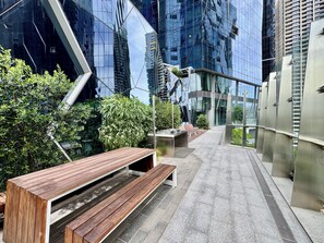 Outdoor dining - 2 Bed, 2 Bath-Apartment. West Side Place - Central (Melbourne)