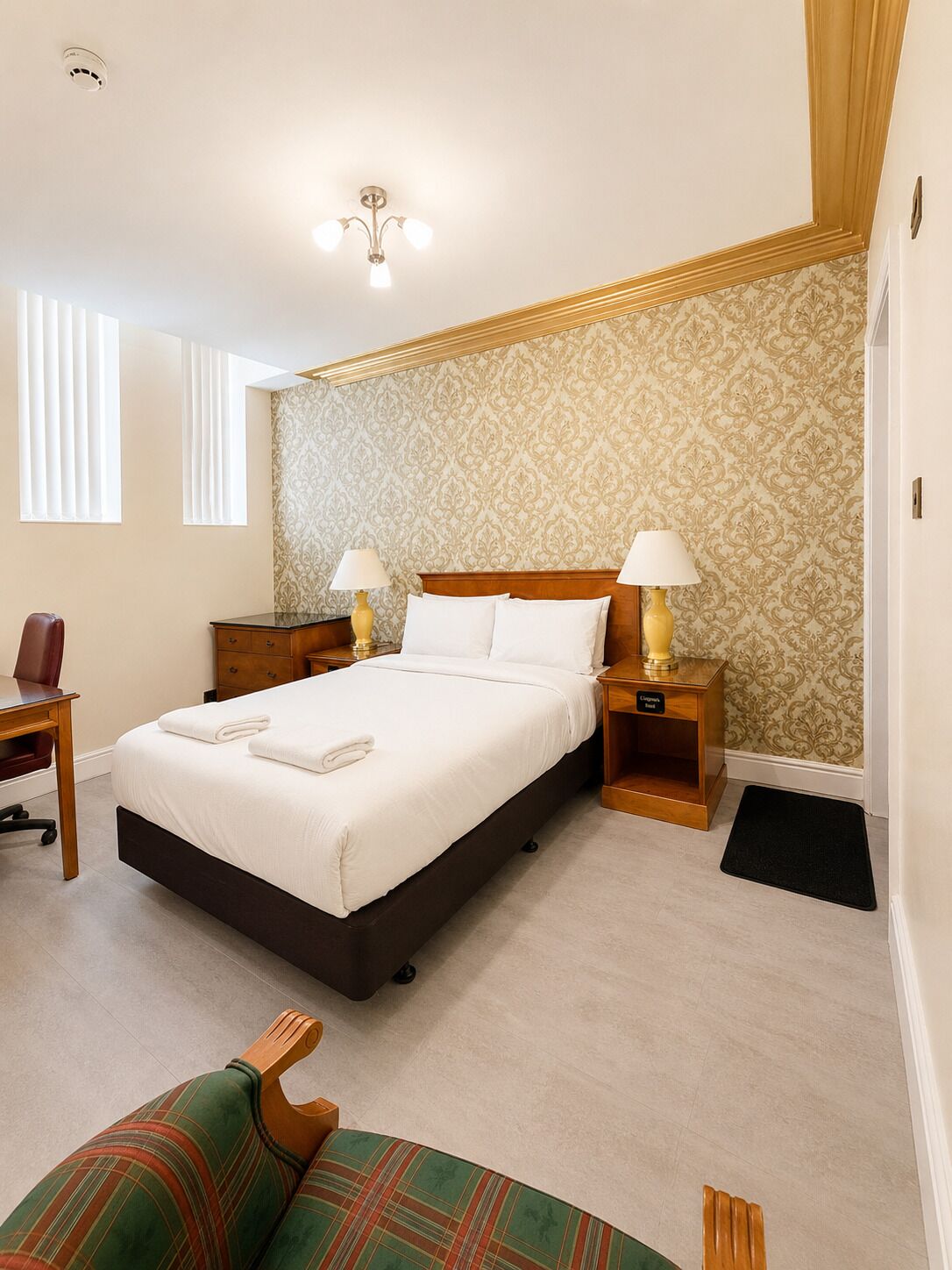 Comfort Double Room | Iron/ironing board (on request), WiFi (free)