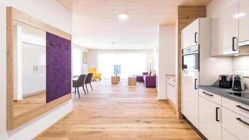 Seewirt Apartments: 2-Bedroom Apartment with Shower