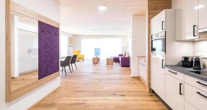 Seewirt Apartments: 2-Bedroom Apartment with Shower