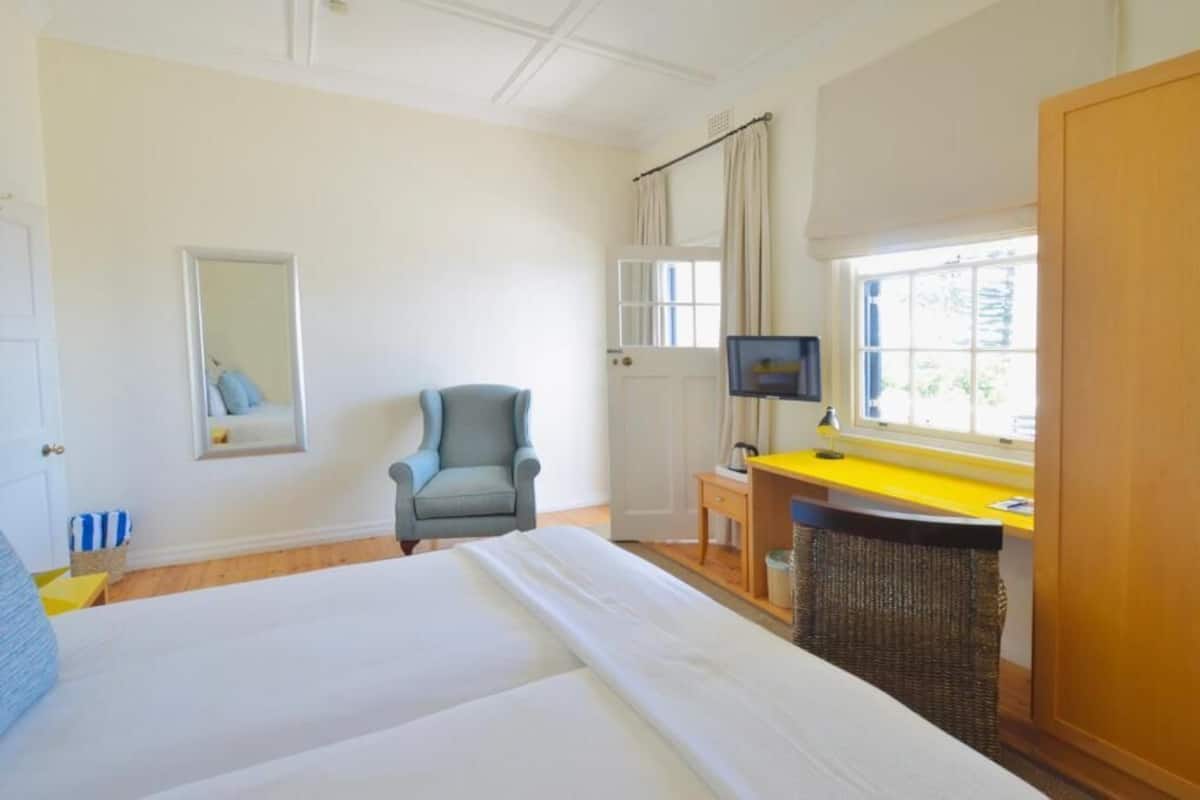 In-room safe, iron/ironing board, free WiFi