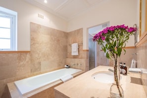 Comfort Double Room, Balcony, Garden View | Bathroom - The Walden Suites (Cape Town)