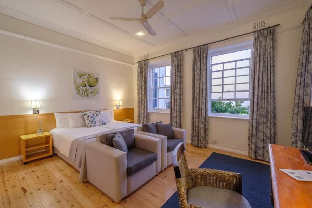 In-room safe, iron/ironing board, free WiFi