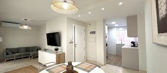 TWIN BEACH Apartments, just 10 steps from the beach