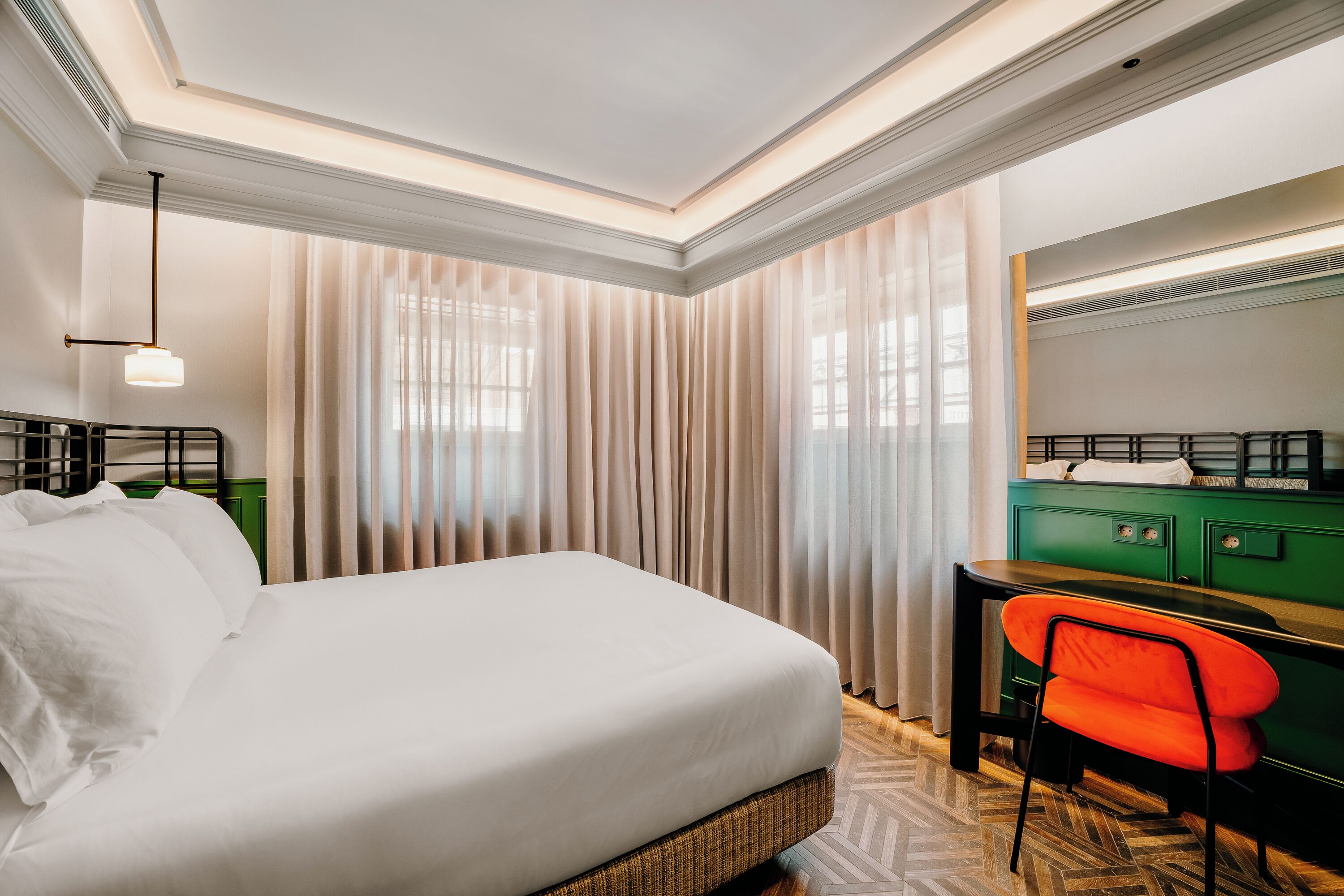 Standard Double Room | In-room safe, desk, laptop workspace, blackout drapes