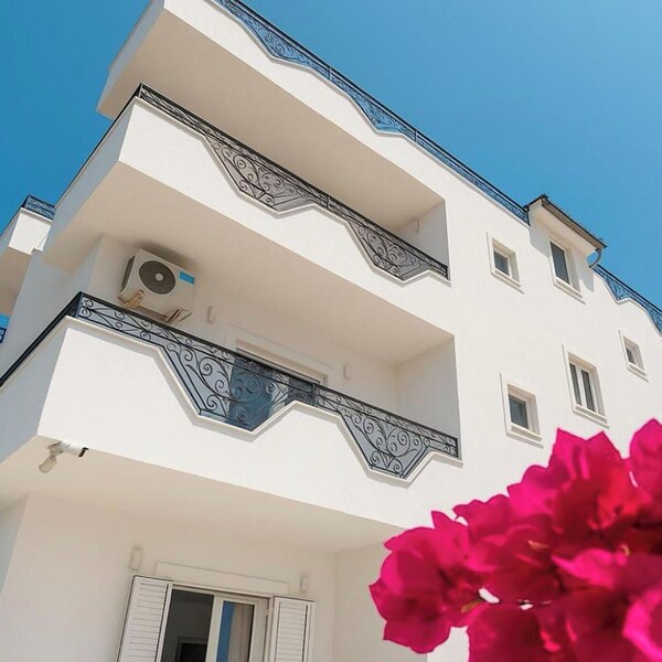 Villa Madrid - Ksamil