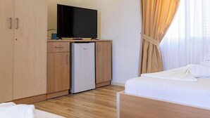 Studio, Balcony - Villa Madrid (Ksamil)