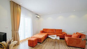 Apartment, Balcony | Living area - Villa Madrid (Ksamil)