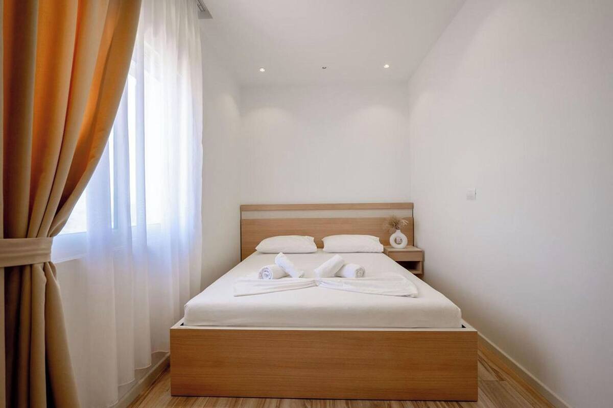 Apartment, Balcony | Iron/ironing board, WiFi (free)