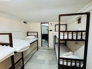 Dormitory Non AC Room | Free WiFi - Mama Mia Jaisalmer (Jaisalmer)