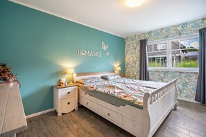 2 Schlafzimmer, Bügeleisen/Bügelbrett, WLAN, Bettwäsche