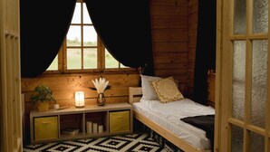 8 bedrooms, WiFi - ROST Village: Private Nature Retreat for Groups & Events (Comuna Măciuca)