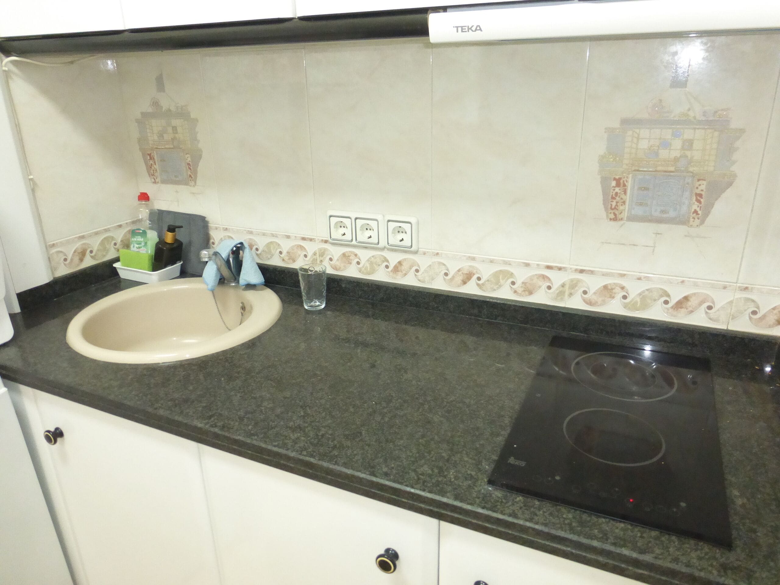 Apartment, 1 Bedroom, Smoking, Balcony | Private kitchen