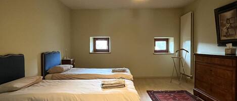 3 chambres, accès Internet