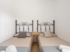 3 Schlafzimmer, kostenloses WLAN, Bettwäsche