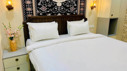Global Village BnB