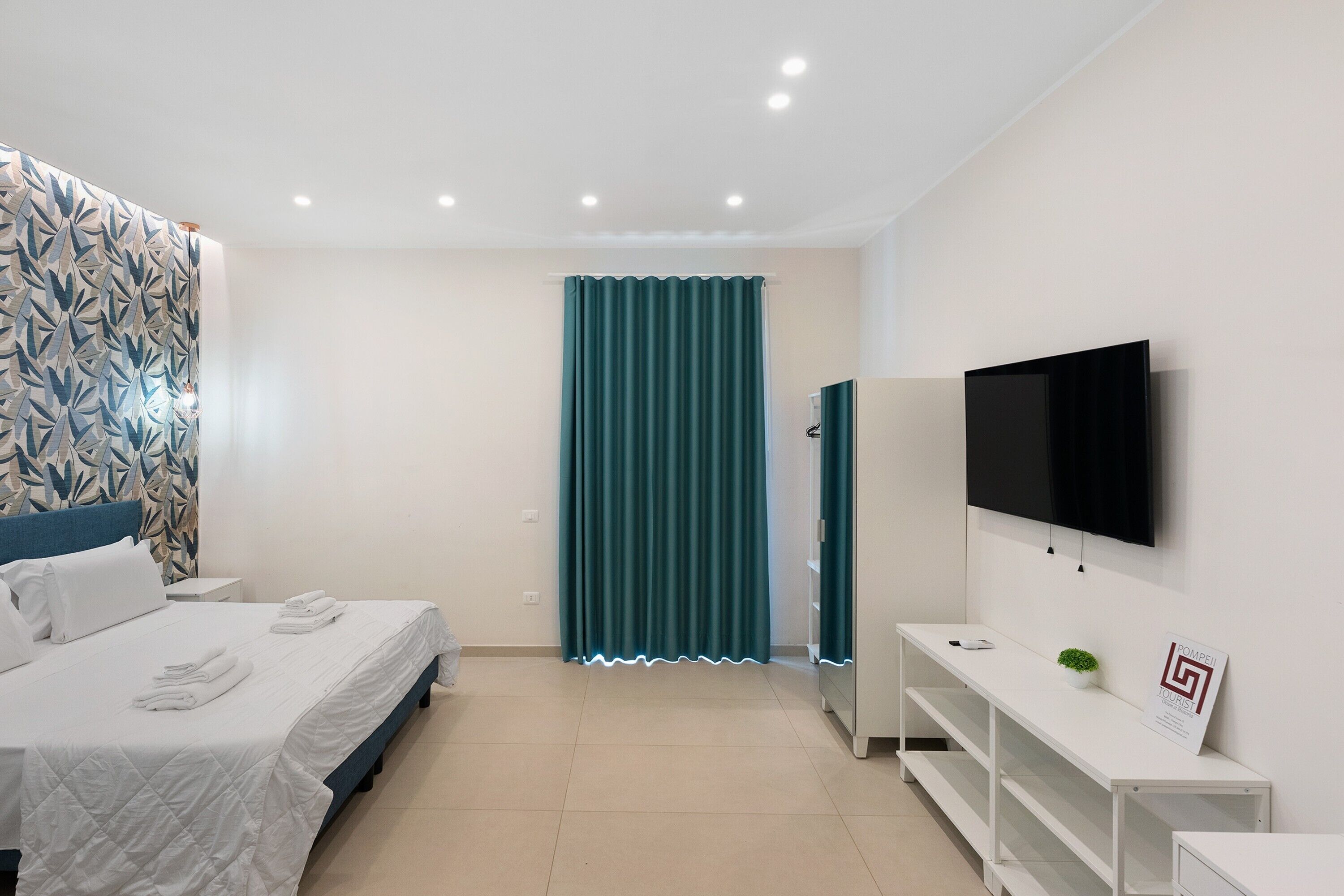 1 chambre, fer et planche à repasser, Wi-Fi, literie fournie