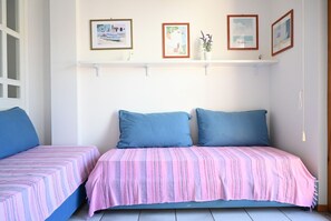 2 bedrooms - S376 - Sirolo, three-room apartment with a furnished balcony and parking space. (Sirolo)