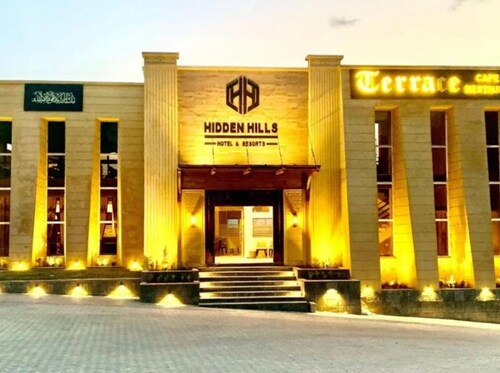 Hidden Hills Hotel & Resort