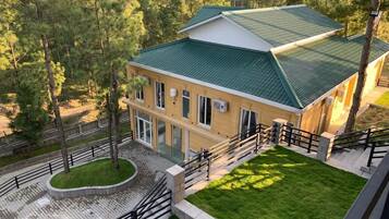 Suite presidencial, balcón, vistas a la montaña | Exterior