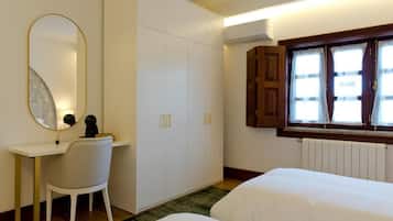 Doppel- oder Zweibettzimmer | Bügeleisen/Bügelbrett, kostenloses WLAN