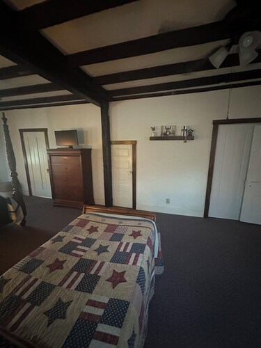 Historic Farmhouse on 7 acres