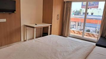 Deluxe Double Room, City View