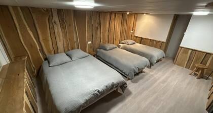 For additional rooms, please contact us before booking
