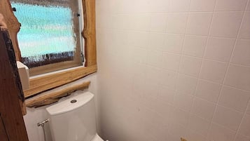 Towels, toilet paper