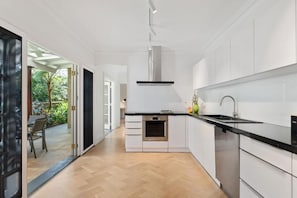 Luxury-Haus, 3 Schlafzimmer, Balkon | Eigene Küche