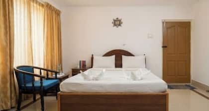 Hotel MAJESTIC INN PALAYAM