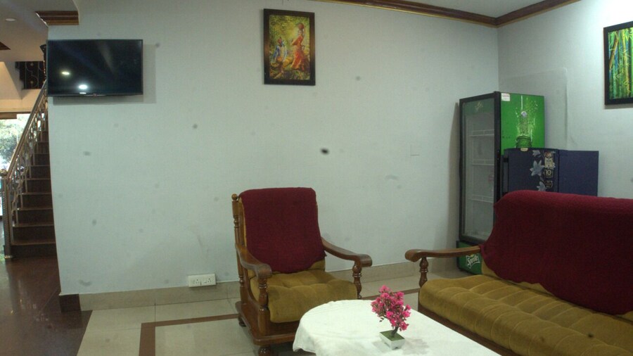 Hotel MAJESTIC INN PALAYAM