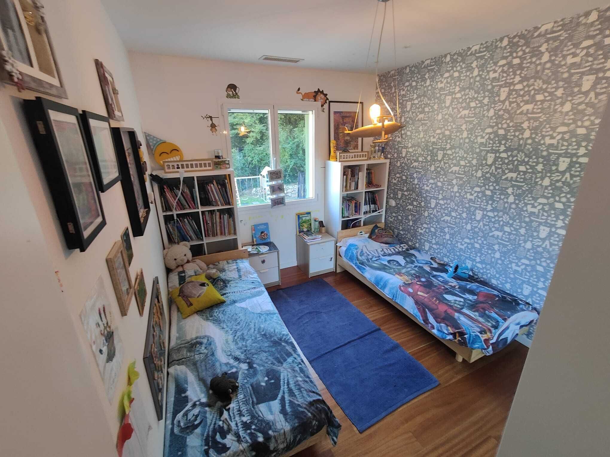 3 bedrooms, iron/ironing board, free WiFi