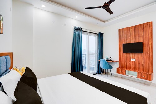 Deluxe With Balcony Viva Residency