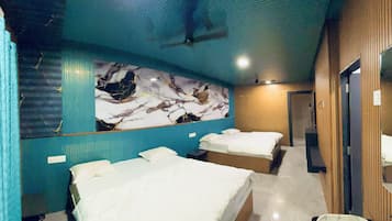 Executive Double Room | Premium bedding, desk, laptop workspace, free WiFi