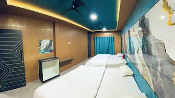 Executive Double Room | Premium bedding, desk, laptop workspace, free WiFi
