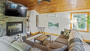 Unclassified image, 4 of 26, button - Lovely 1 Bed Ranch Close to all Attractions (Canandaigua NY)