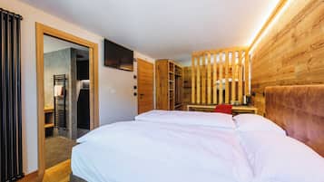 Classic Triple Room, Balcony, Mountain View | In-room safe, desk, blackout curtains, soundproofing