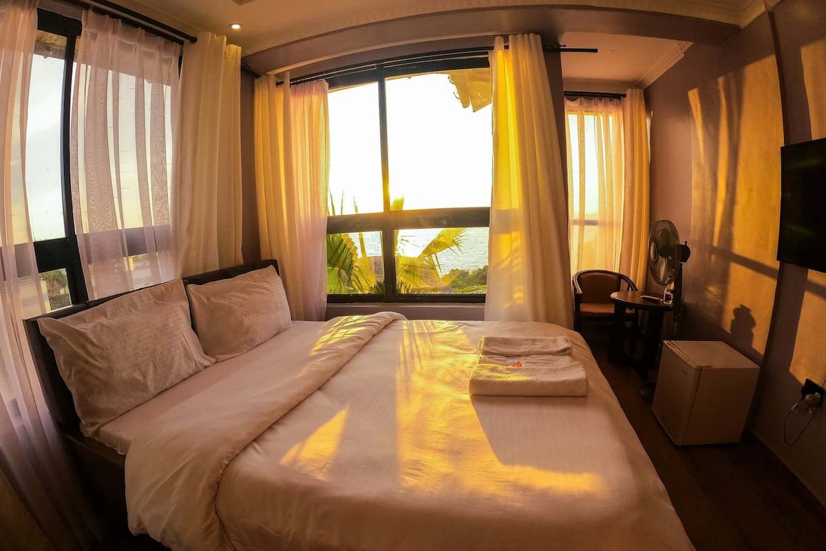 Quarto casal executivo | Wi-Fi de cortesia, individualmente decorados, individualmente mobiliados