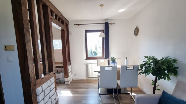 TV, books - St Germain SPA & Cosy (Pont-Audemer)