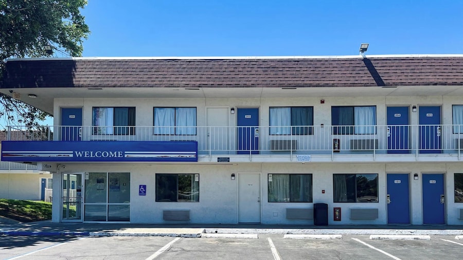 Studio 6 Suites – Yreka, Ca