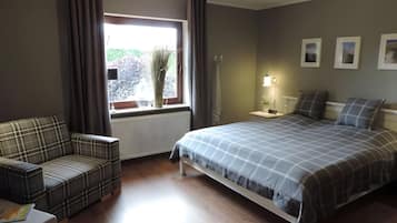 2 Schlafzimmer, Bügeleisen/Bügelbrett, WLAN, Bettwäsche