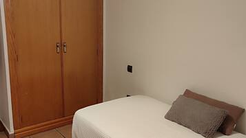 1 Schlafzimmer, Bügeleisen/Bügelbrett, WLAN, Bettwäsche