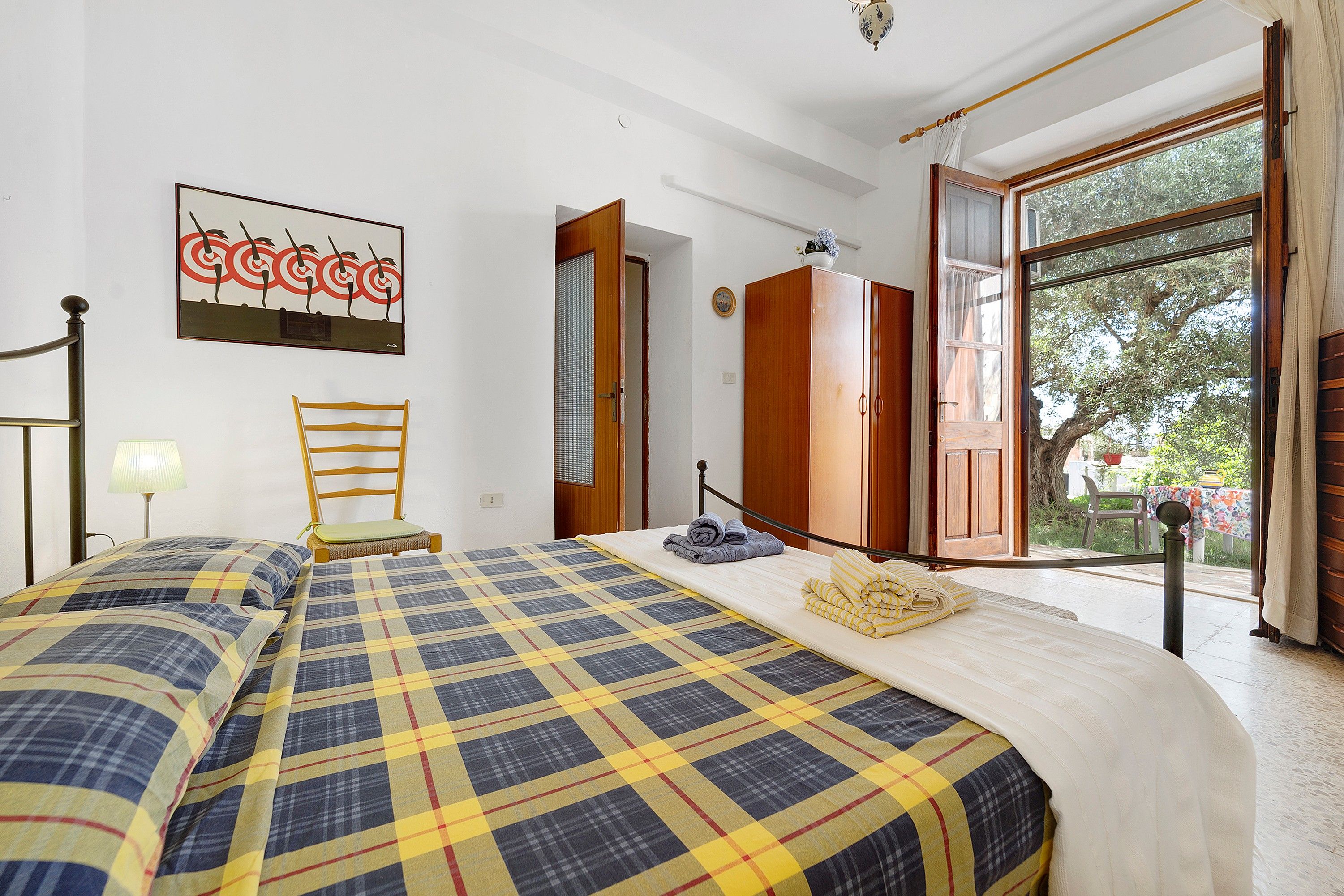 1 habitación y ropa de cama 
