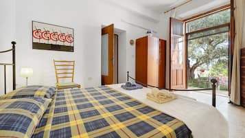 1 habitación y ropa de cama