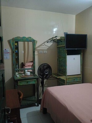 Double Room | Meja, Wi-fi percuma 