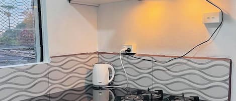 Apartment, 1 Bedroom, Accessible, Smoking | Interior