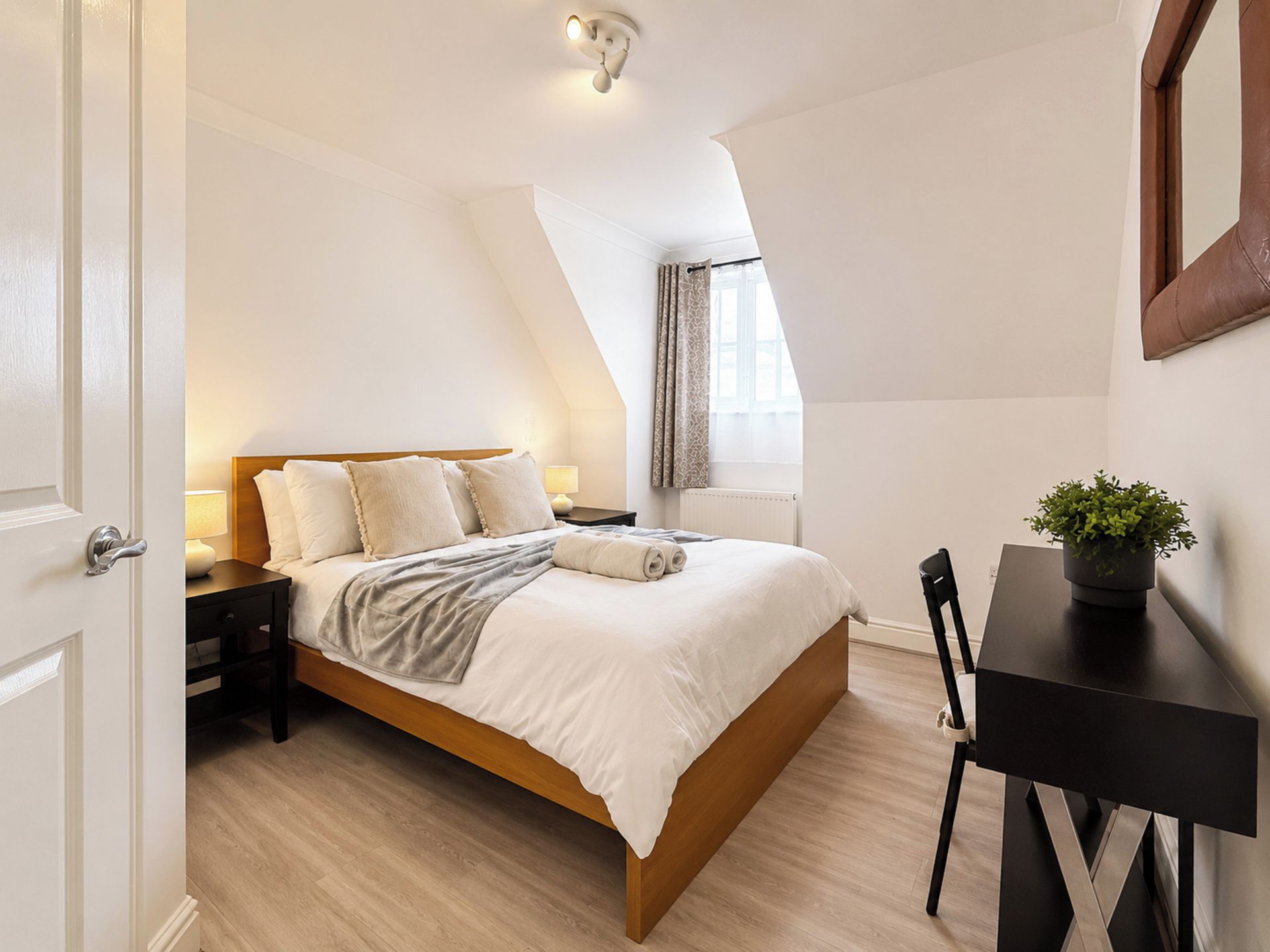 3 bedrooms, iron/ironing board, Internet, bed sheets