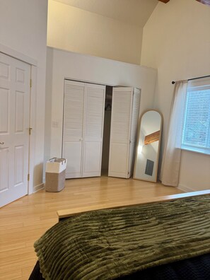 1 bedroom, iron/ironing board, WiFi